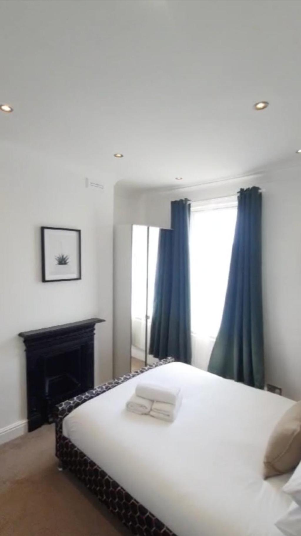 Charming Tower Bridge Apartment Лондон Екстер'єр фото