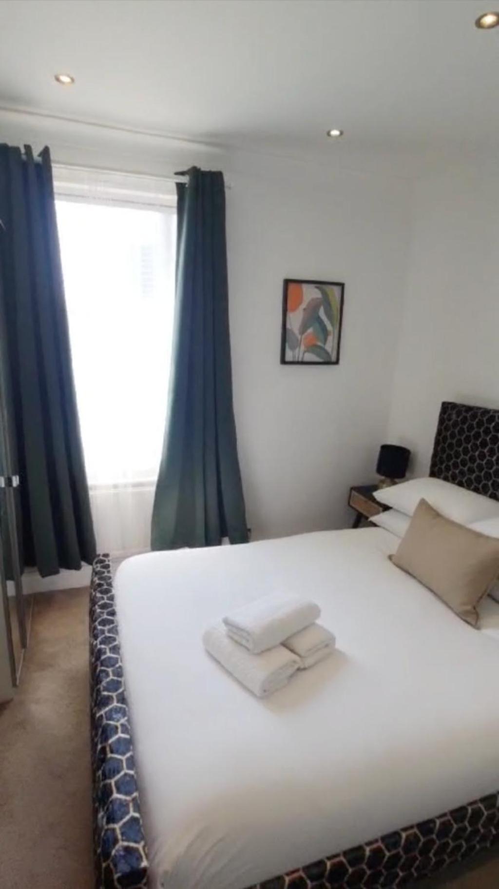 Charming Tower Bridge Apartment Лондон Екстер'єр фото