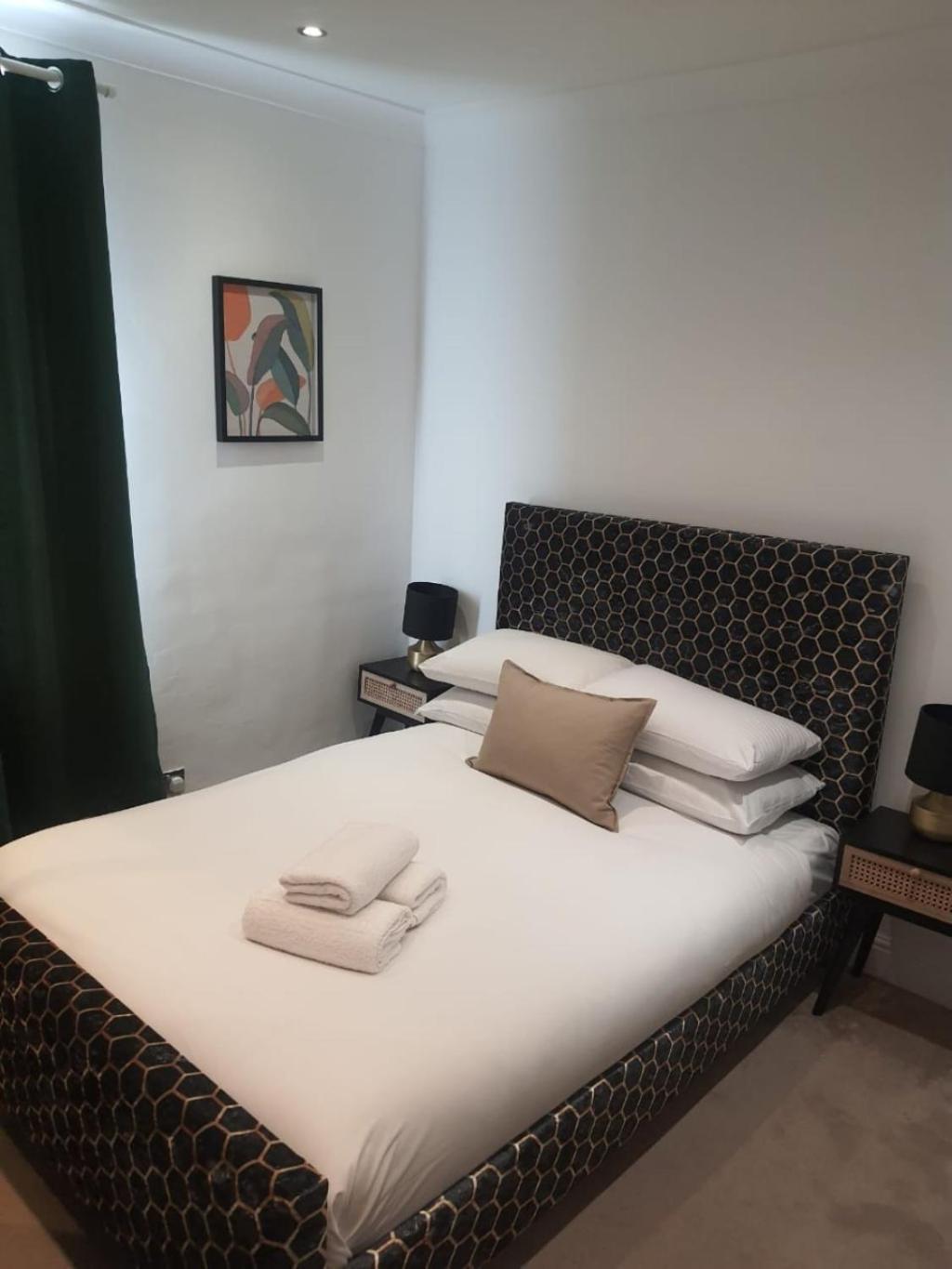 Charming Tower Bridge Apartment Лондон Екстер'єр фото